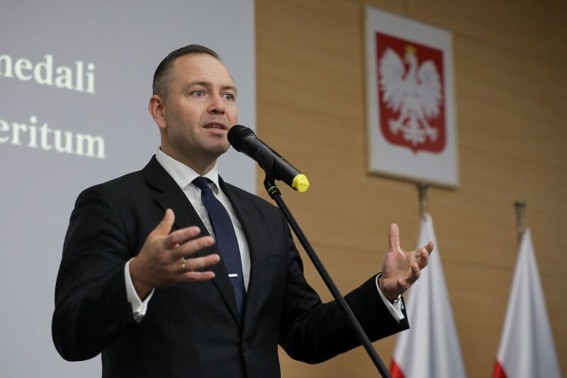 Uroczystość wręczenia Medali Reipublicae Memoriae Meritum – Bydgoszcz, 6 sierpnia 2024. Na zdj. prezes IPN dr Karol Nawrocki. Fot. Mikołaj Bujak (IPN)