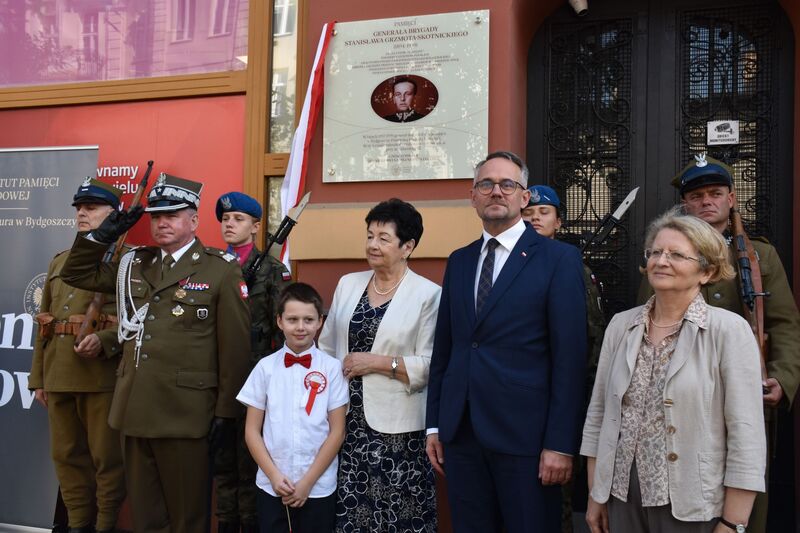 Odsłonięcie tablicy upamiętniającej gen. bryg. Stanisława Grzmota-Skotnickiego - Bydgoszcz, 19 września 2024