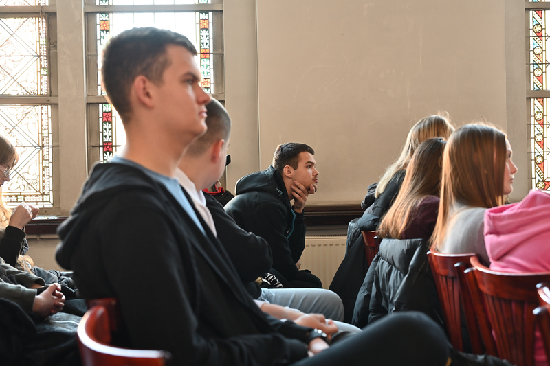 Pokaz filmu „Popiełuszko. Testament wolności” w III LO im. Jana Pawła II w Grudziądzu