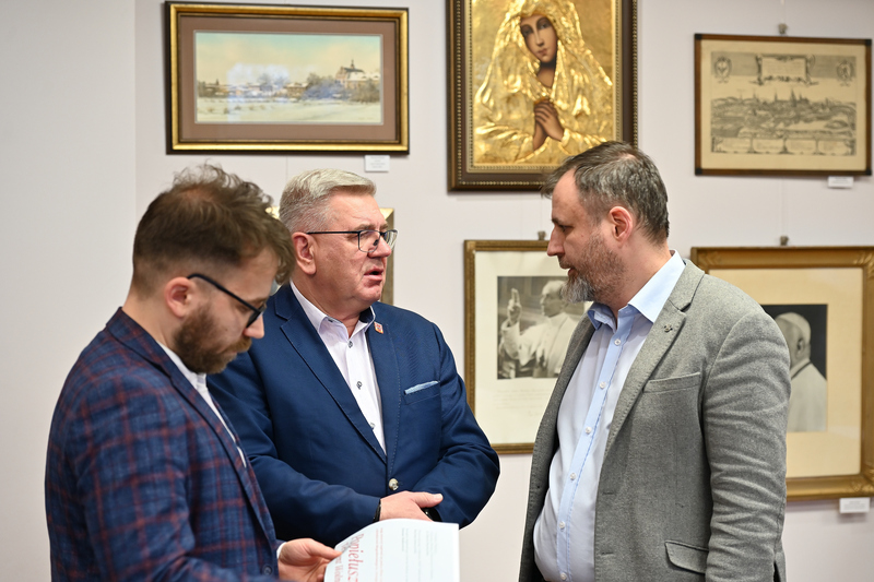 Pokaz filmu o bł. ks. Jerzym Popiełuszce w Instytucie Kardynała Józefa Glempa w Inowrocławiu