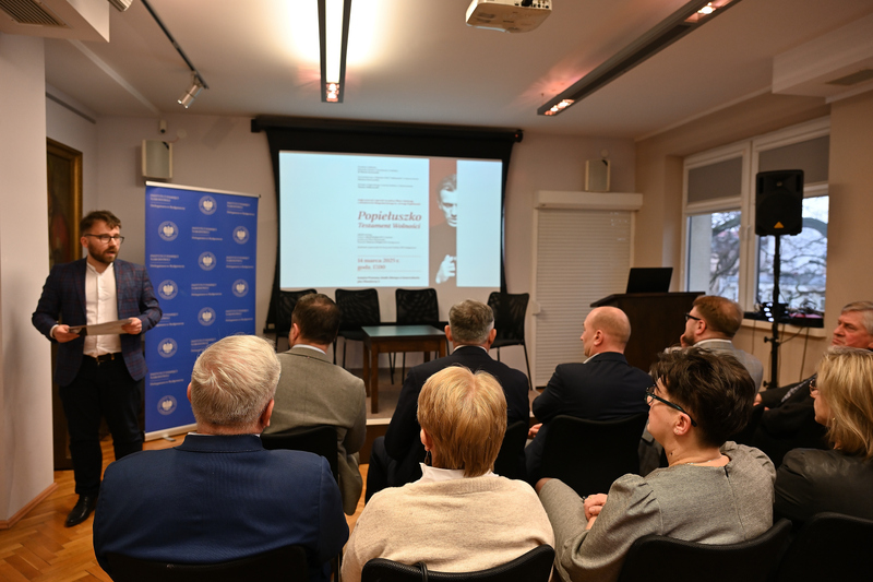 Pokaz filmu o bł. ks. Jerzym Popiełuszce w Instytucie Kardynała Józefa Glempa w Inowrocławiu