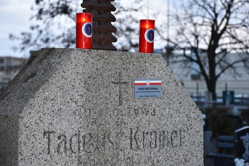 Uroczystość oznaczenia tabliczką „grób weterana walk o wolność i niepodległość Polski” mogiły śp. mjra Tadeusza Kramera