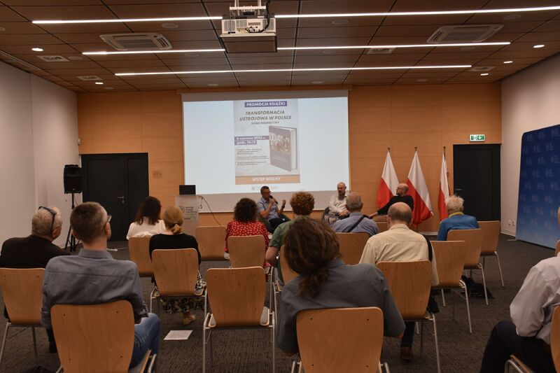 Promocja książki – Transformacja ustrojowa w Polsce.