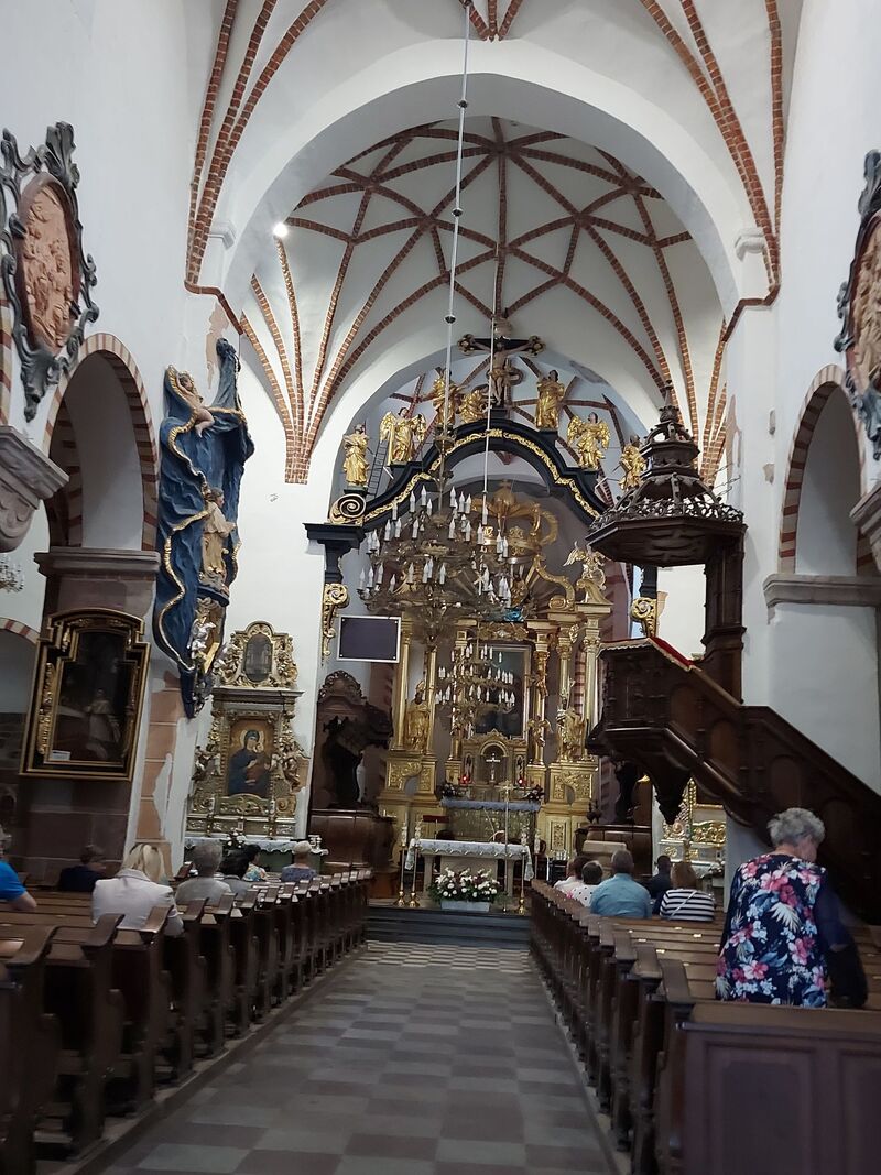 Wnętrze kościoła św. Trójcy.