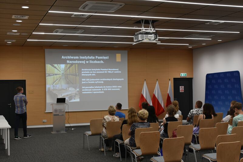 Spotkanie w ramach cyklu edukacyjnego „Źródła mówią", na zdjęciu Jakub Topolewski, fot. Patryk Malendowicz.