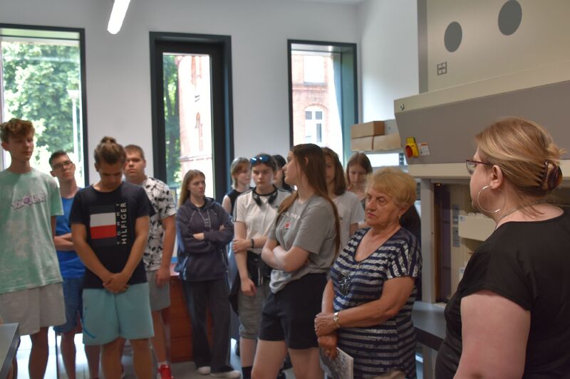 Spotkanie w ramach cyklu edukacyjnego „Źródła mówią", na zdjęciu Karolina Marciniak, fot. Patryk Malendowicz.