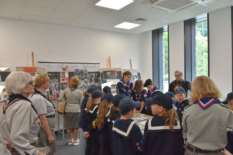 Lekcja archiwalna dla młodych harcerzy, fot. Patryk Malendowicz.