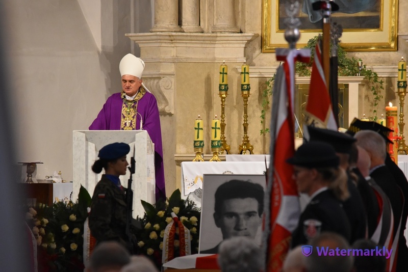 Uroczystości pogrzebowe Mariana Olejniczaka, fot. Piotr Wiejak