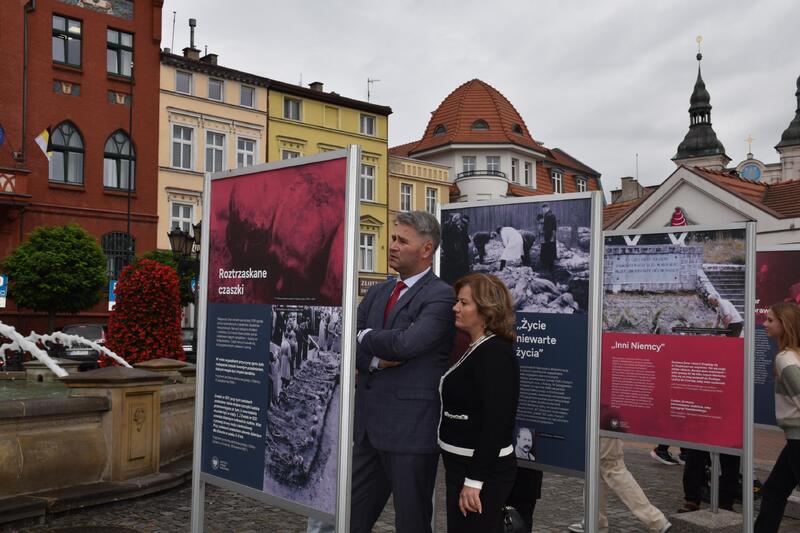 Prezes IPN dr Karol Nawrocki otworzył wystawę „Zbrodnia Pomorska 1939 r.”, fot. Magdalena Basińska