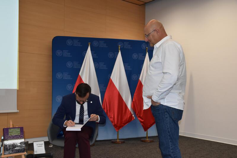 Promocja książki „„Czołgi pod Lenino! 5 Korpus Zmechanizowany w walce 12-18 października 1943 r. Studium zastosowania broni pancernej””