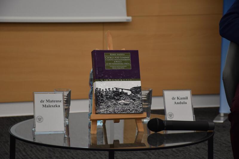 Promocja książki „„Czołgi pod Lenino! 5 Korpus Zmechanizowany w walce 12-18 października 1943 r. Studium zastosowania broni pancernej””